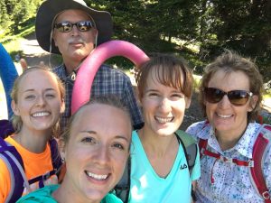 start-of-the-family-hike